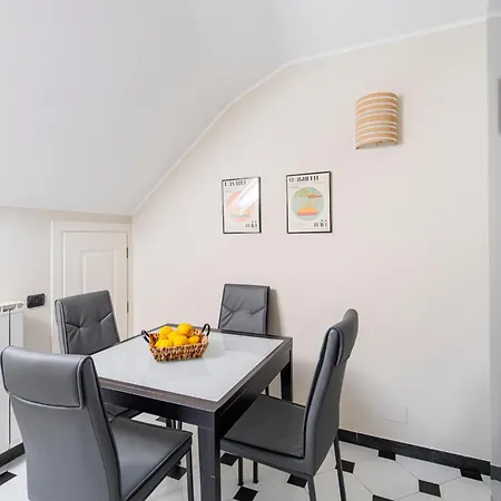 Διαμέρισμα La Mansarda Sul Mare